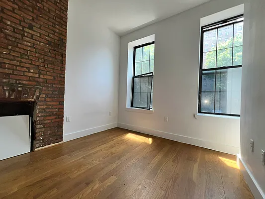 Rented by Yup Realty LLC | media 15