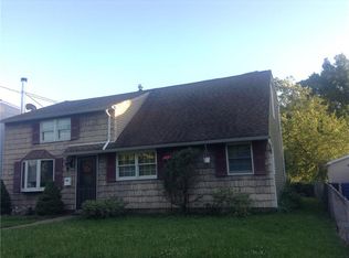 77 Washington Ave, Iselin, NJ 08830