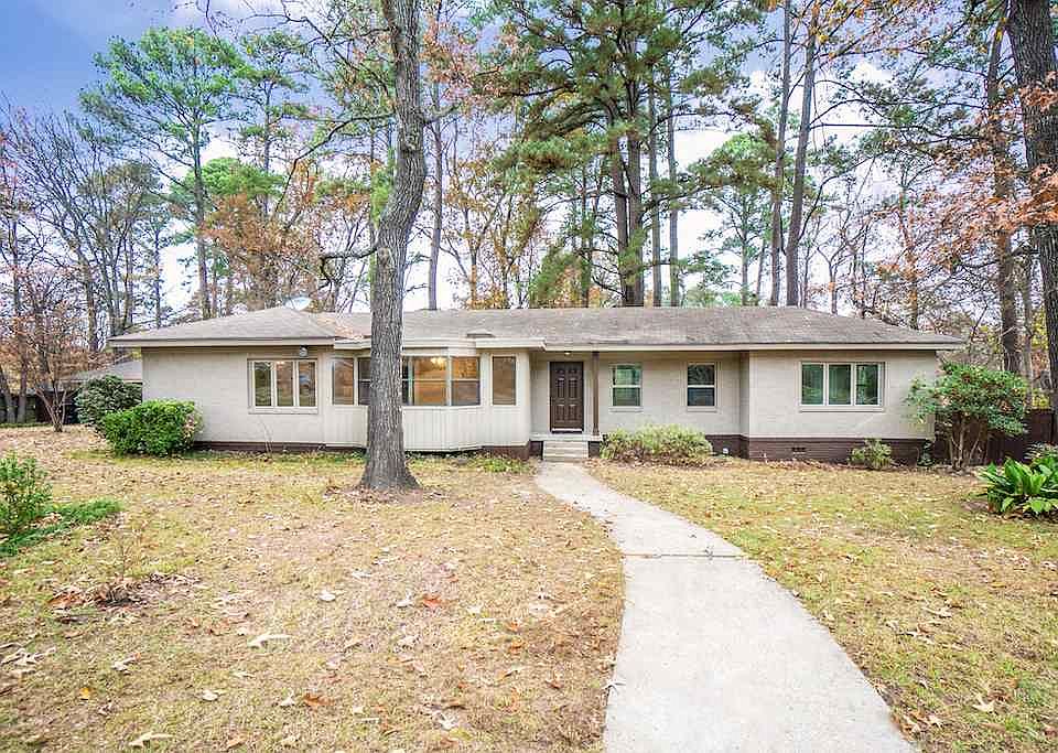 1st image of 1003 Delwood Dr