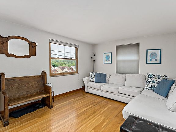 5th image of 3238 Elderwood Dr