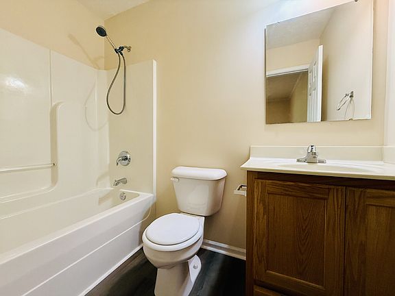 5th image of 3332 Kenmont Ln #C