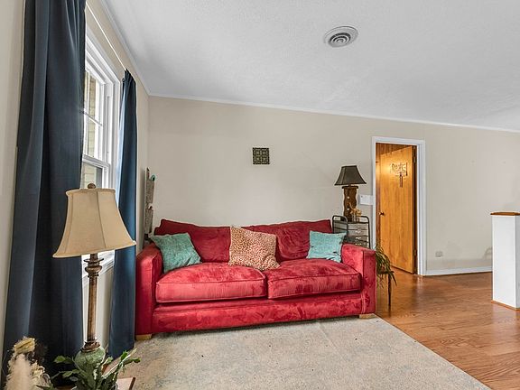 11th image of 5881 Burgess Falls Rd