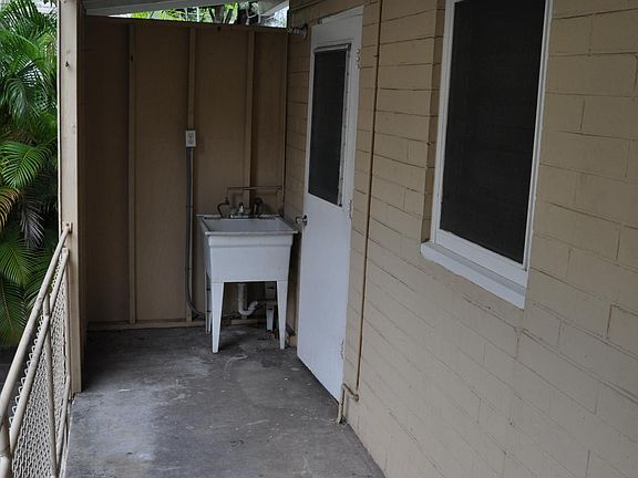 5th image of 510 Captain Cook Ave APT D