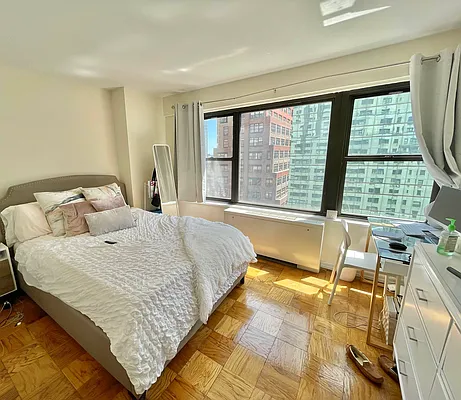 Rented by Olympia House Delaware LP | media 10