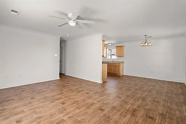 3 bed, 2.0 bath, 1250 sqft, $1,875 — Photo 4