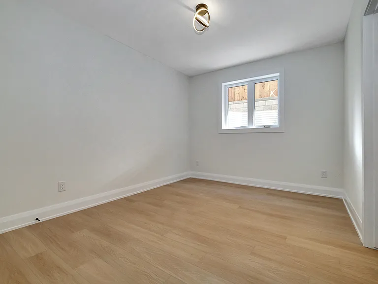 533 Broadhead Ave #B — Photo 2