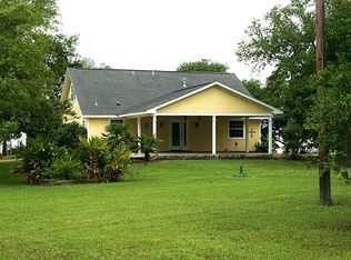 4519 W Bayshore Rd, Anahuac, TX 77514