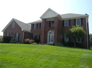 1031 New Amsterdam Dr, Greenwood, IN 46142