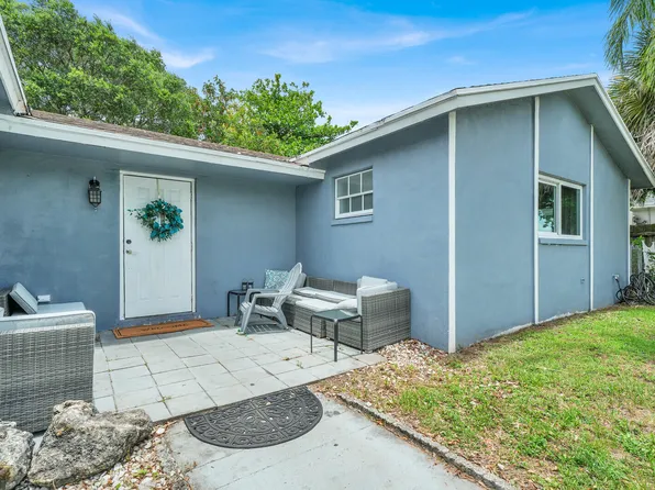 9599 SW 13th Place, Boca Raton, FL 33428