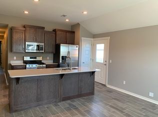 702 W Weymouth UNIT B, Siloam Springs, AR 72761