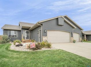 603 Raven Ave, Harrisburg, SD 57032