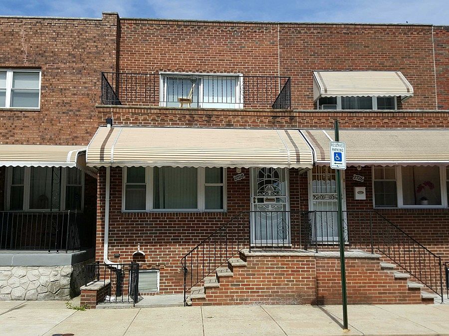 1st image of 2728 S Hutchinson St