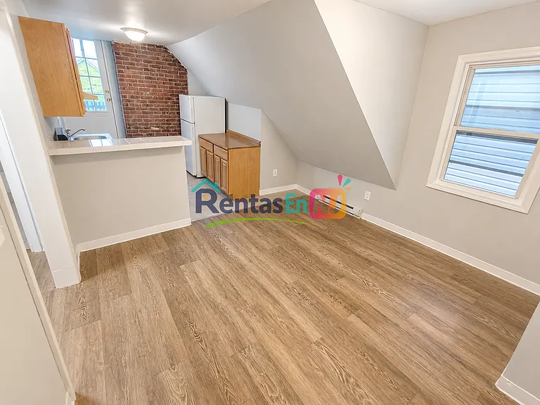 214 Littleton Ave #3 — Photo 5
