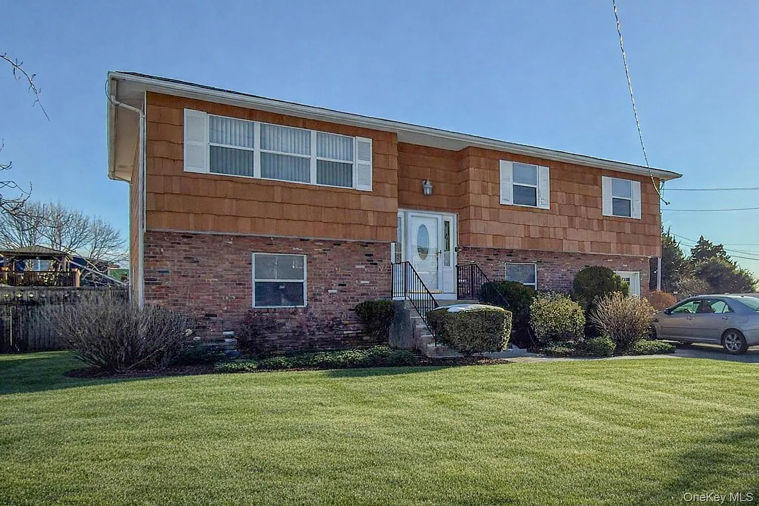 40 E Lincoln Avenue photo 1