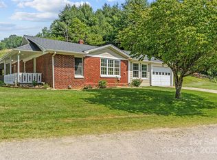 244 Carl Fox Rd, Burnsville, NC 28714