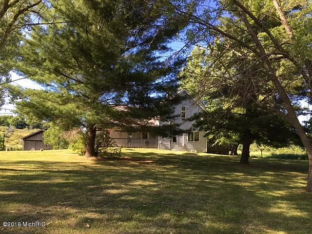 22346 Three Mile Rd photo 1