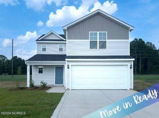 105 Kensley Ct, Raeford, NC 28376