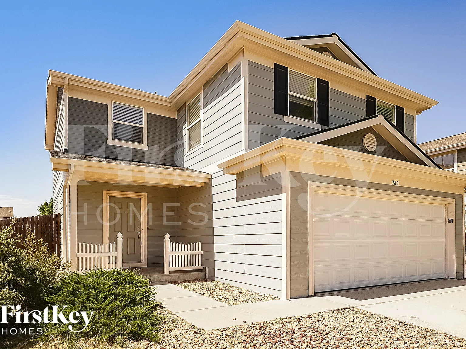 3 bed, 2.0 bath, 1684 sqft, $2,330 — Photo 2