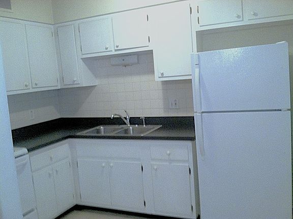 4th image of 7392 Dale Ave APT 1