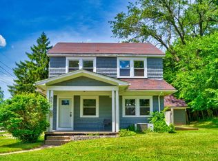 563 Forest Dr SE, Cedar Rapids, IA 52403