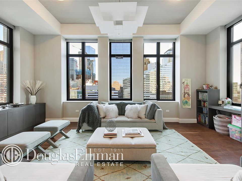 1st image of 143 Reade St #15A