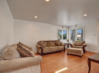 7712 Normandy Ave, Burbank, IL 60459