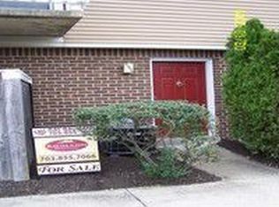 4313 Pembrook Village Dr #10, Alexandria, VA 22309