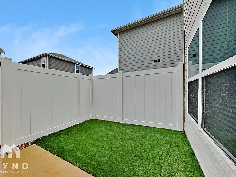 10860 Quinn Ct — Photo 16