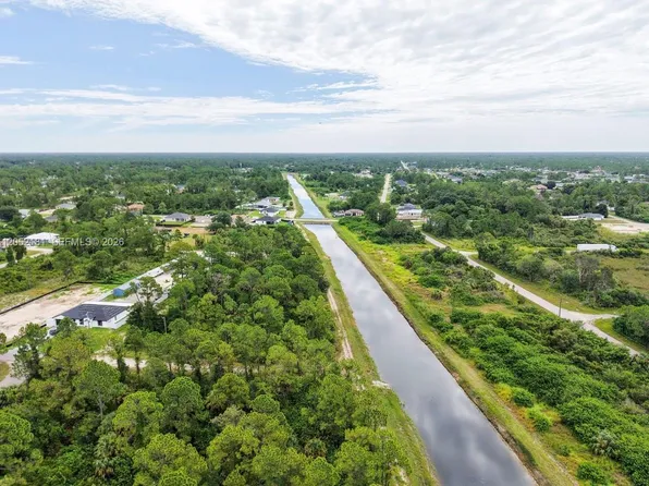 2814 Ida Ave N, Lehigh Acres, FL 33971