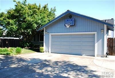 1st image of 2419 Maclean St