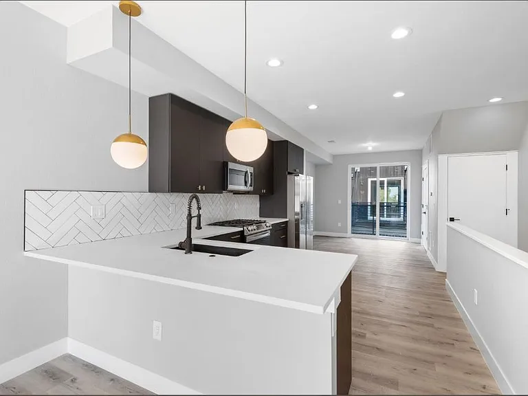 4925 W 10th Ave #105 — Photo 8
