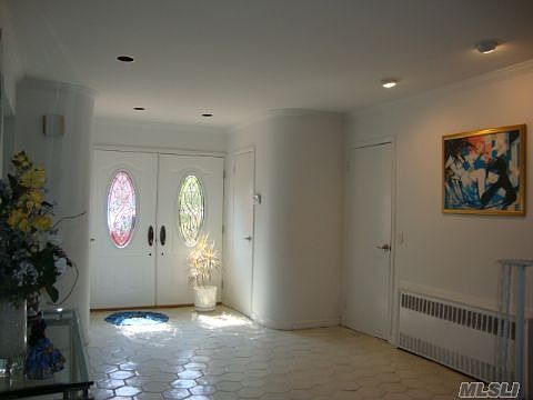 3rd image of 2673 Rebecca St