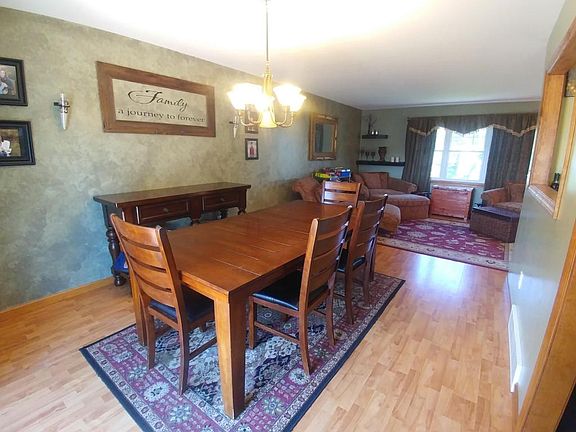 5th image of 10 Elmwood Dr