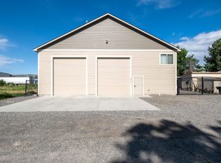 1215 Montana Ave, Richland, WA 99352
