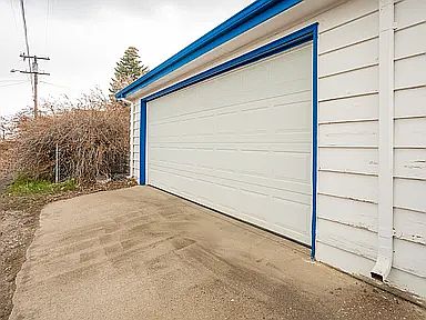 3rd image of 1420 18th Ave S