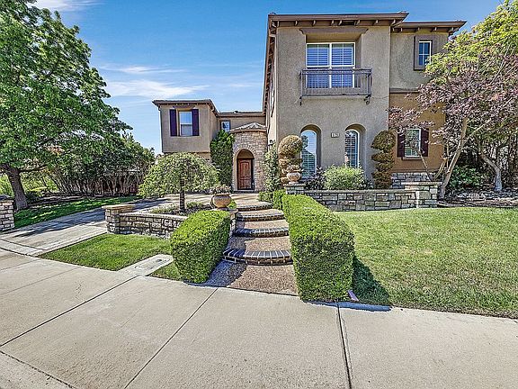 2nd image of 5726 Penwood Ln