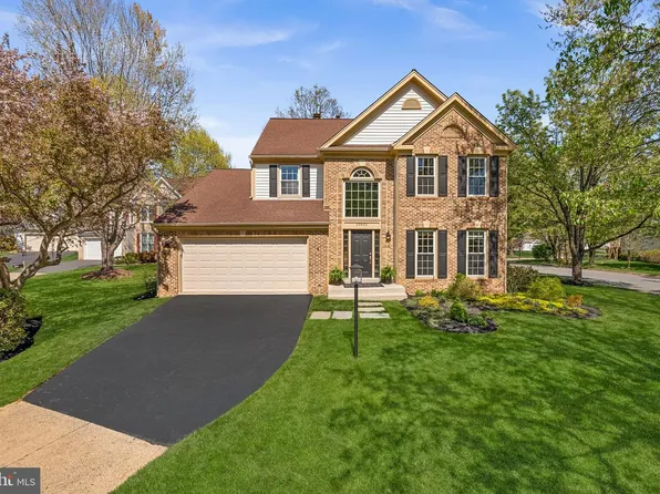 20630 Bridgeport Ct, Sterling, VA 20165