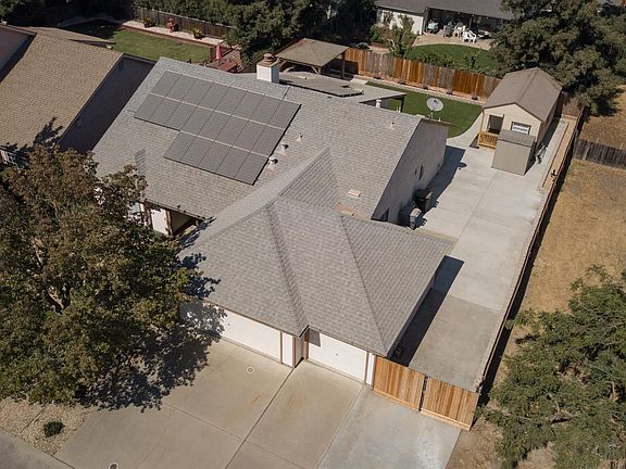 4th image of 1512 Catherine Way