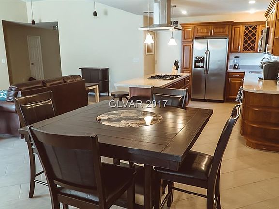 4th image of 1004 Pagosa Way