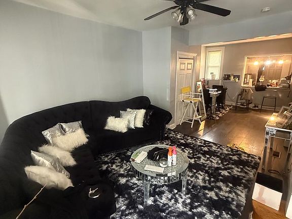 2nd image of 5857 Rodman St