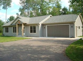 8879 Mayflower Ct, Woodruff, WI 54568