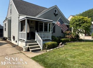 22224 Revere St, Saint Clair Shores, MI