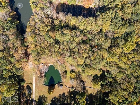 3rd image of 1085 Pegasus Farm Ln
