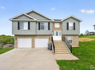 191 Ridgeview Dr, Saint Robert, MO 65584