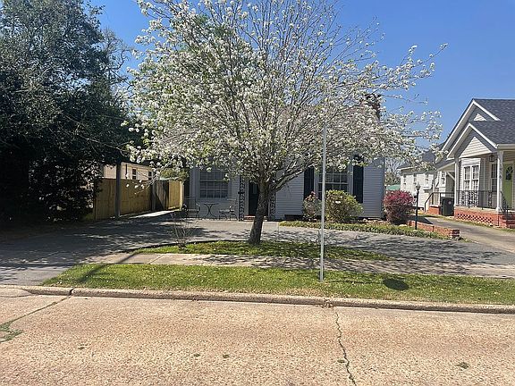 5th image of 1918 Westwood St