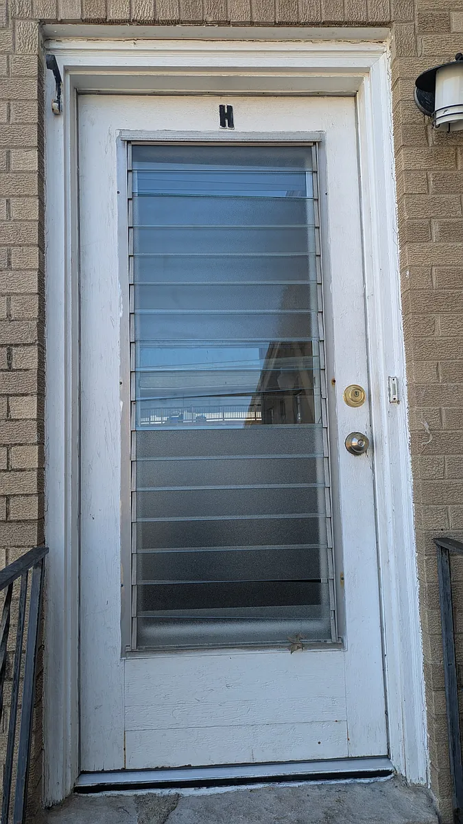 Building Photo - 2511 W Wardcliffe Dr #H