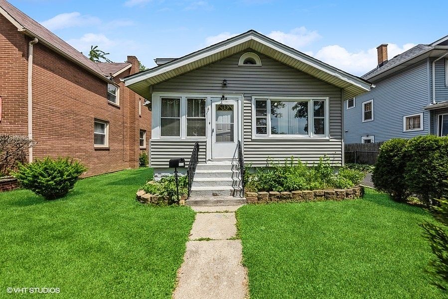 1st image of 115 N Elmwood Ave