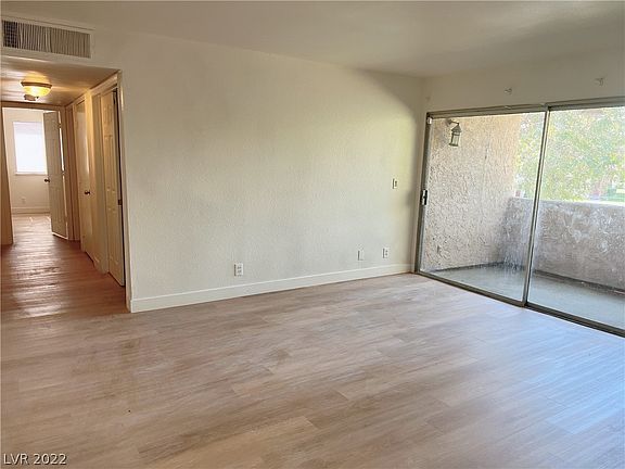 5th image of 1455 E Katie Ave Unit L21