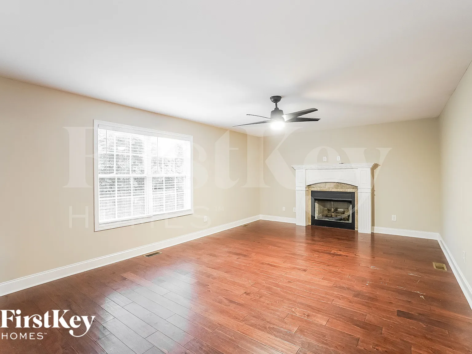 3 bed, 2.5 bath, 1668 sqft, $1,775 — Photo 3