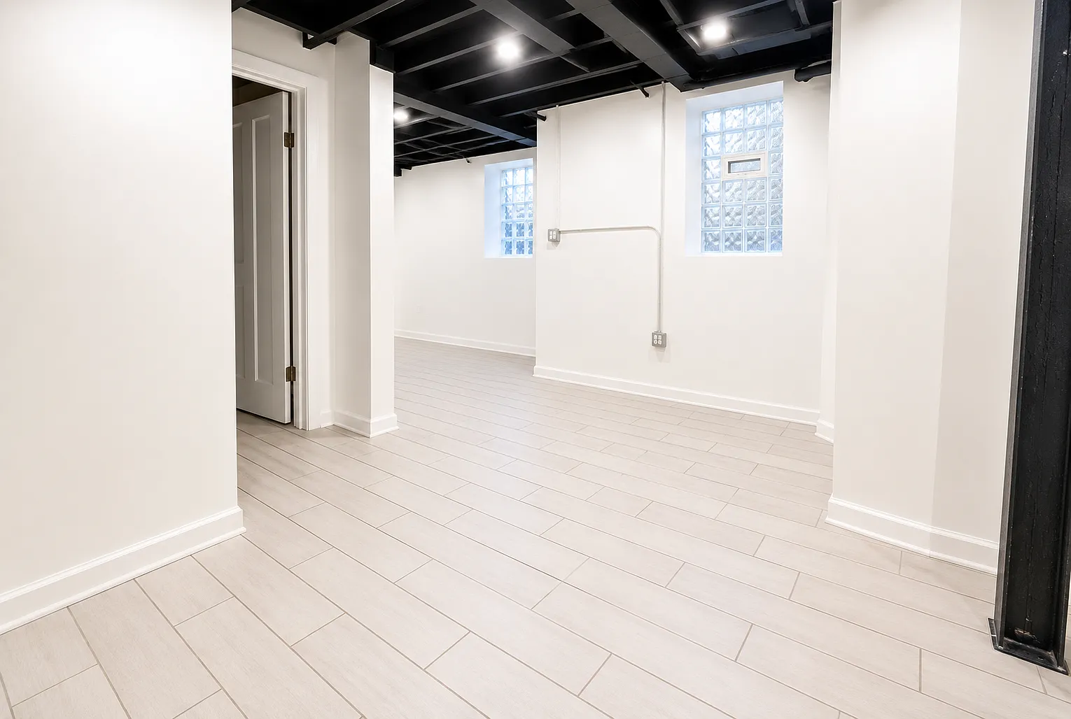 1 bed, 1000 sqft, $1,200 — Photo 4